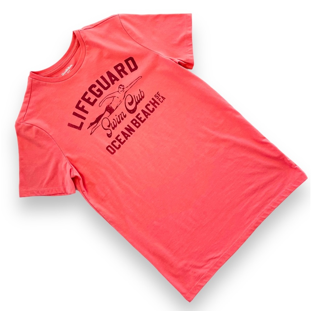 Goodfellow: Salmon, graphic t-shirt, “Lifeguard swim club”.